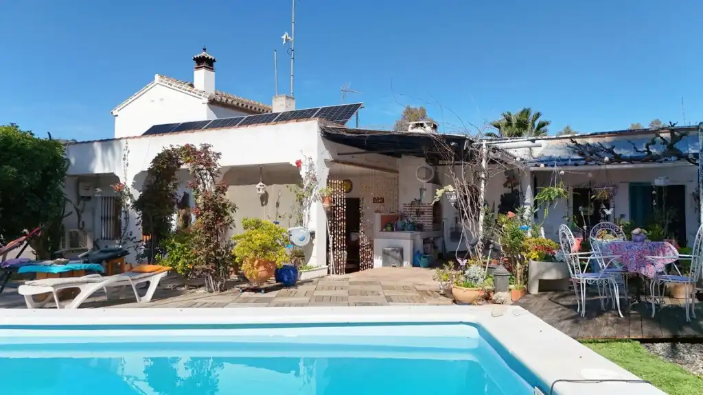 Xalet amb piscina en venda a Coín