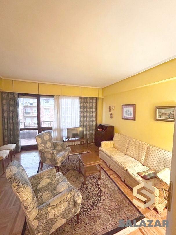 Living room of Flat to rent in Bilbao   with Heating, Private garden and Terrace