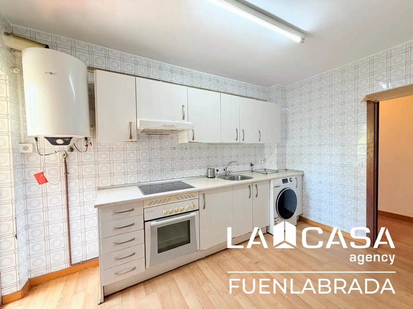 Kitchen of Flat for sale in Fuenlabrada  with Terrace