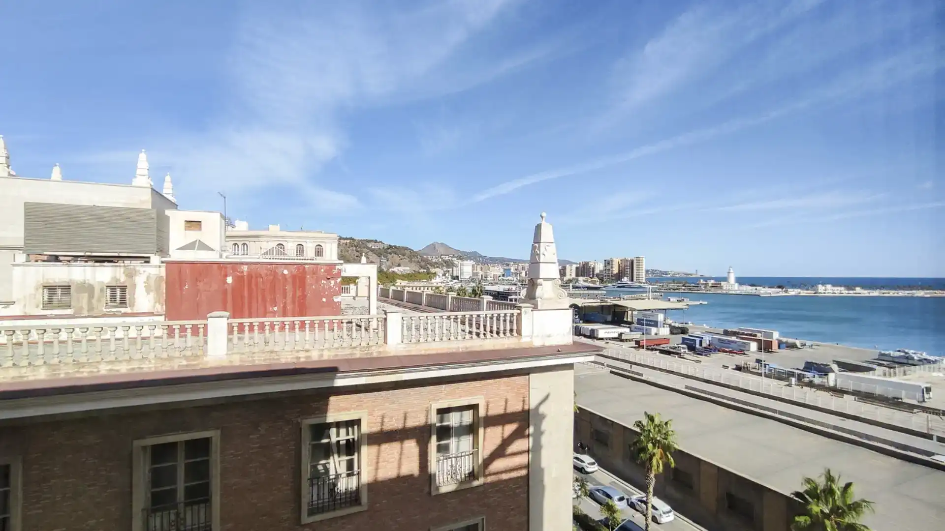 Außenansicht von Dachboden zur Miete in Málaga mit Klimaanlage, Abstellraum und Möbliert