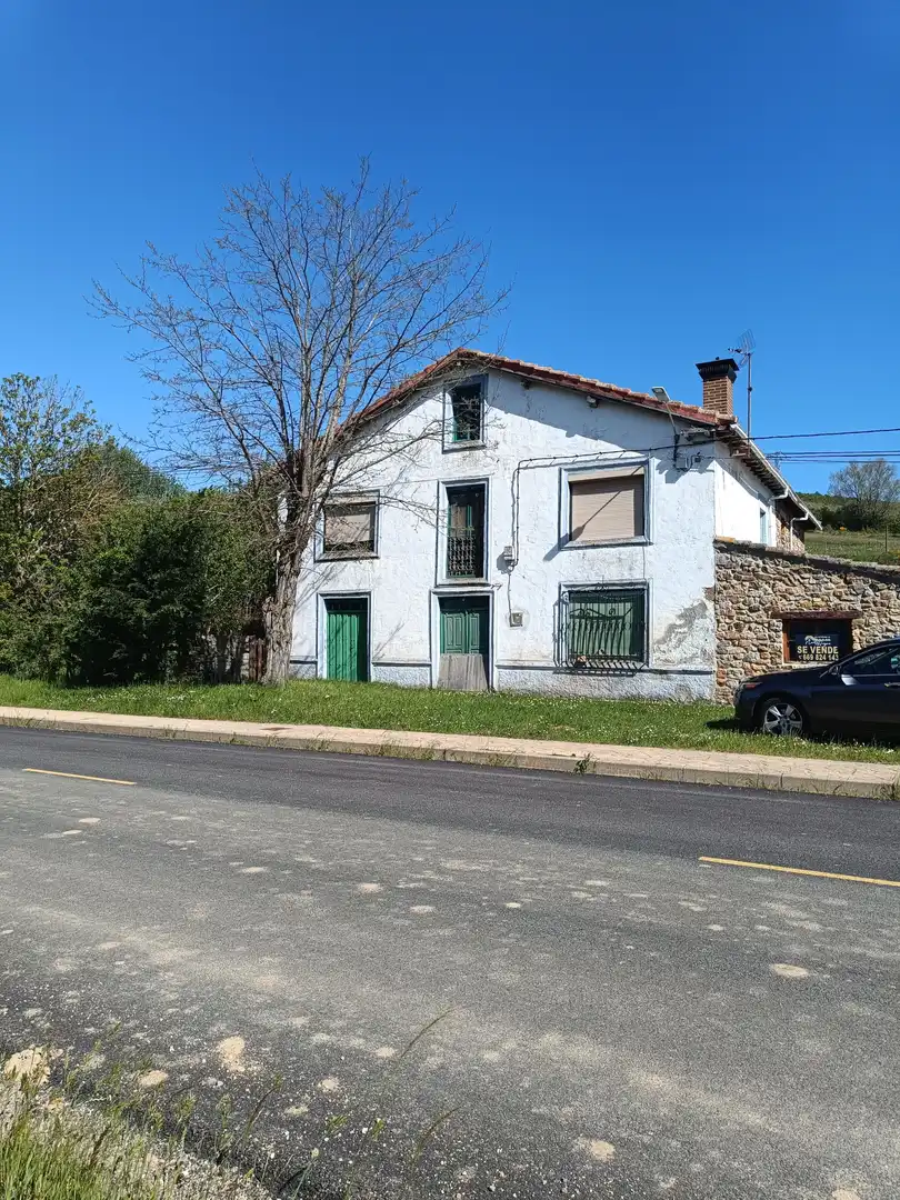 Vista exterior de Casa o chalet en venta en Cervera de Pisuerga
