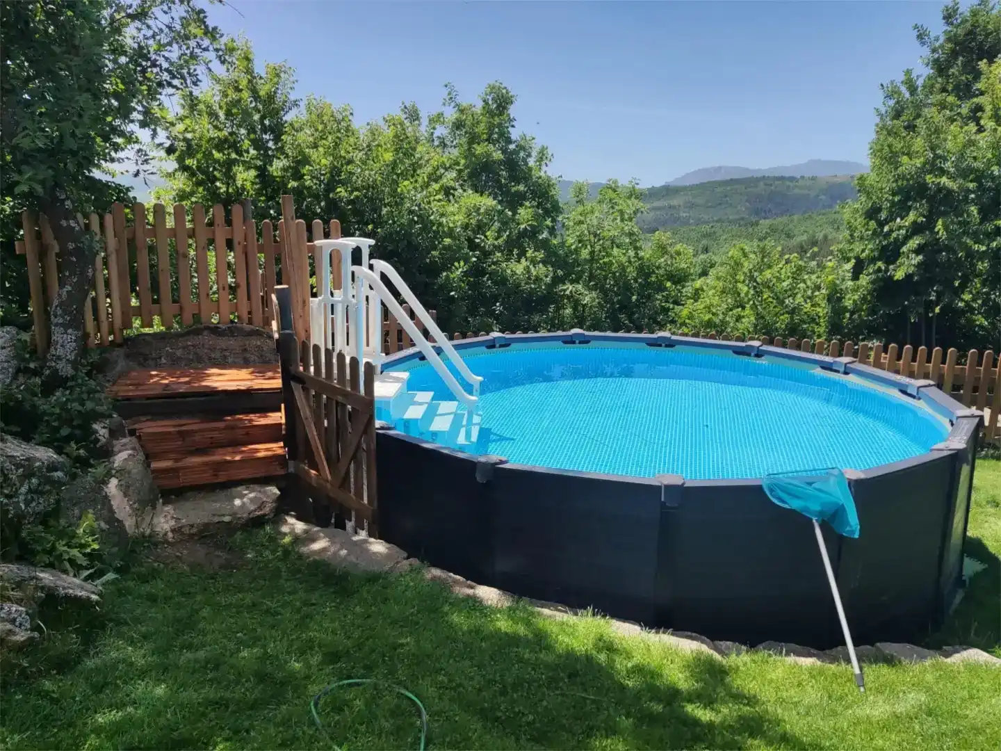 Piscina de Casa o xalet en venda en Hoyocasero