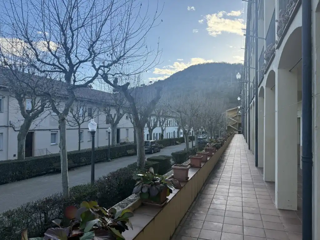 Vista exterior de Piso en venta en Gironella