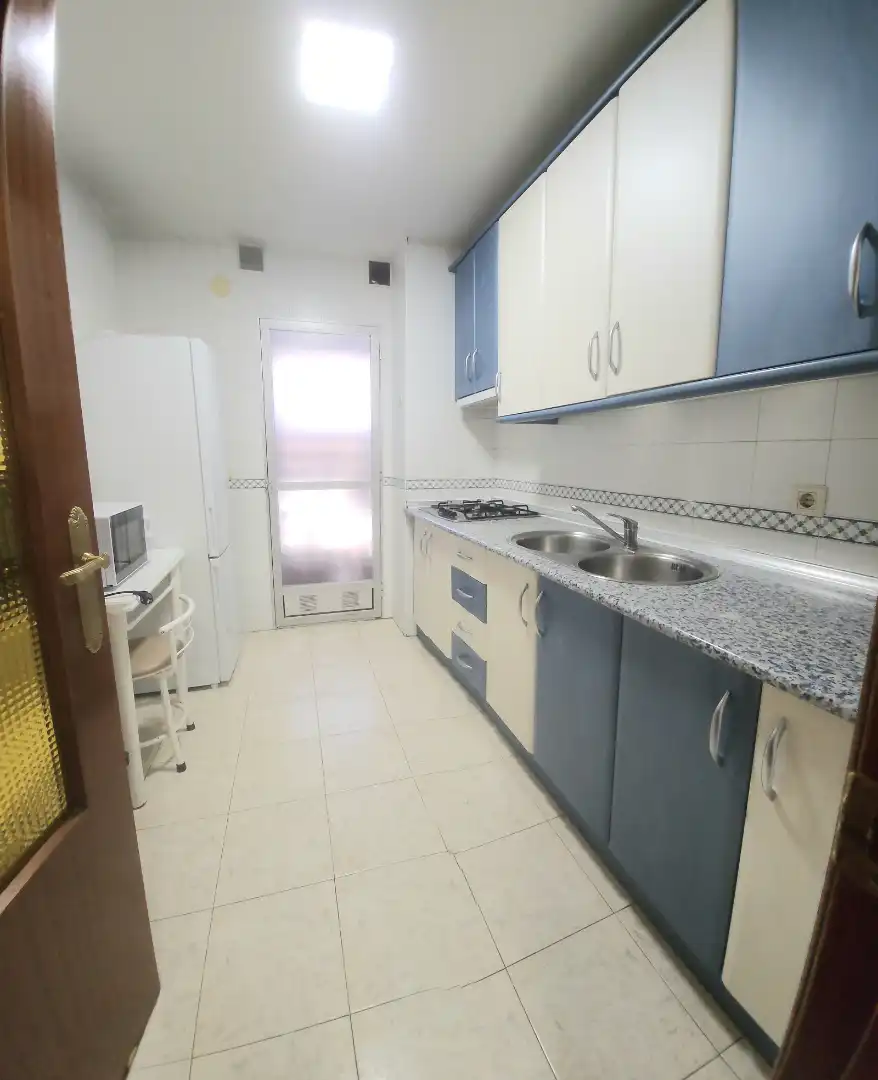 Küche von Wohnung zur Miete in Granada mit Klimaanlage, Heizung und Möbliert