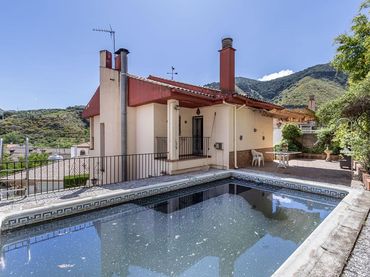 Villa avec piscine à vendre à Pinos Genil