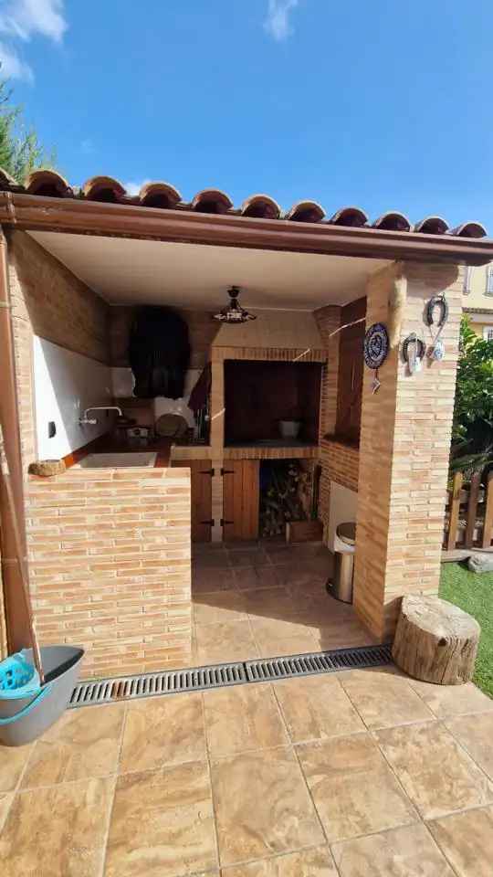 Cuina de Casa o xalet en venda en Moncada amb Jardí privat i Terrassa