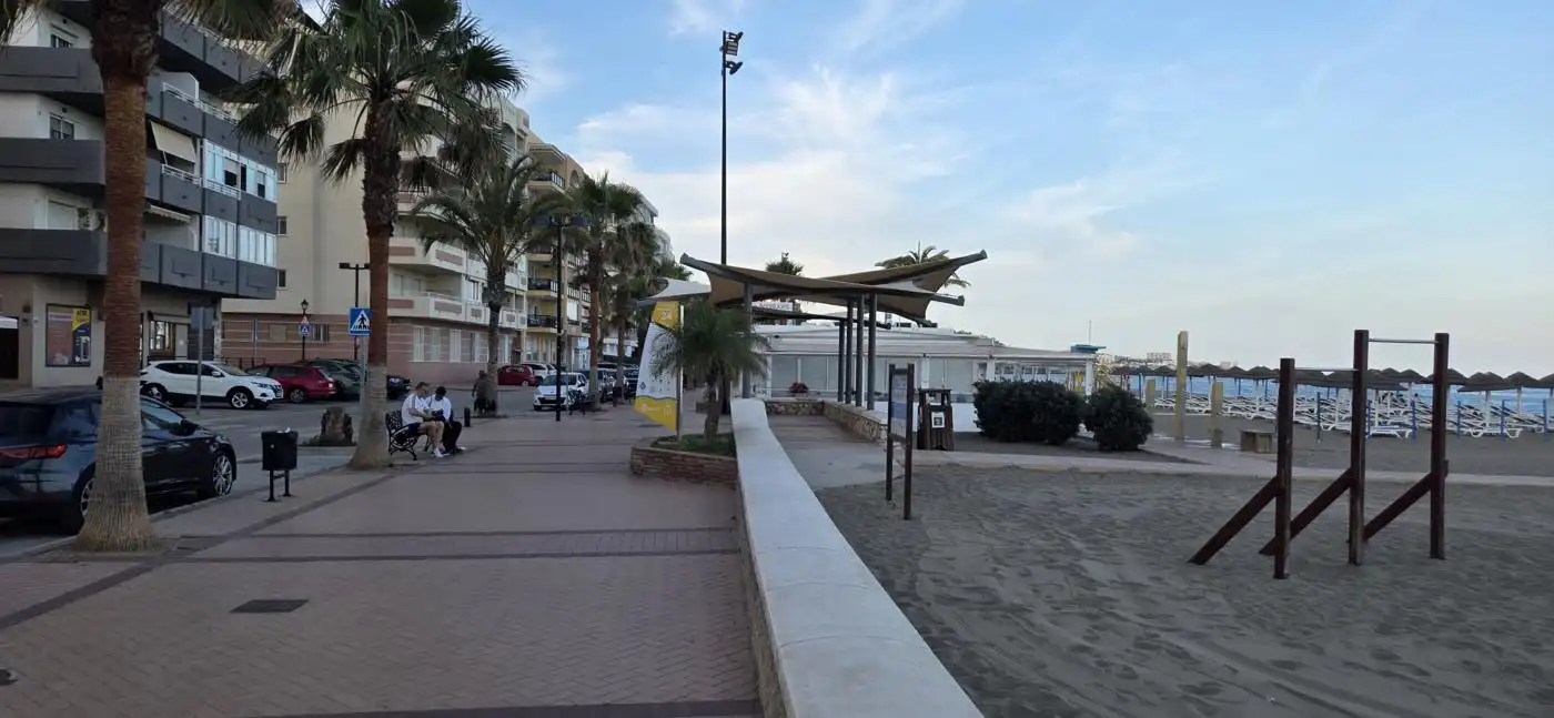 Vista exterior de Pis en venda en Fuengirola