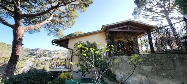 Vista exterior de Casa o xalet en venda en Lloret de Mar
