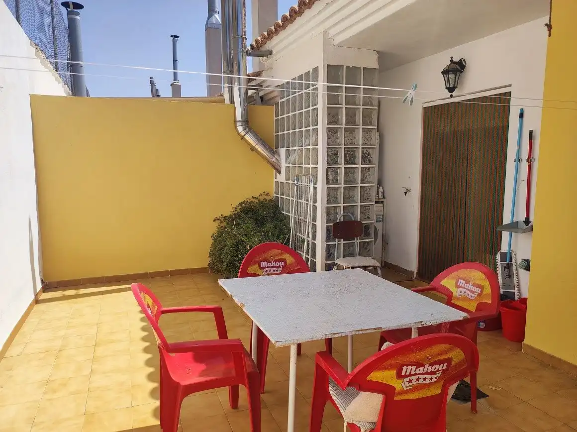 Adossat amb terrassa en venda a Tobarra
