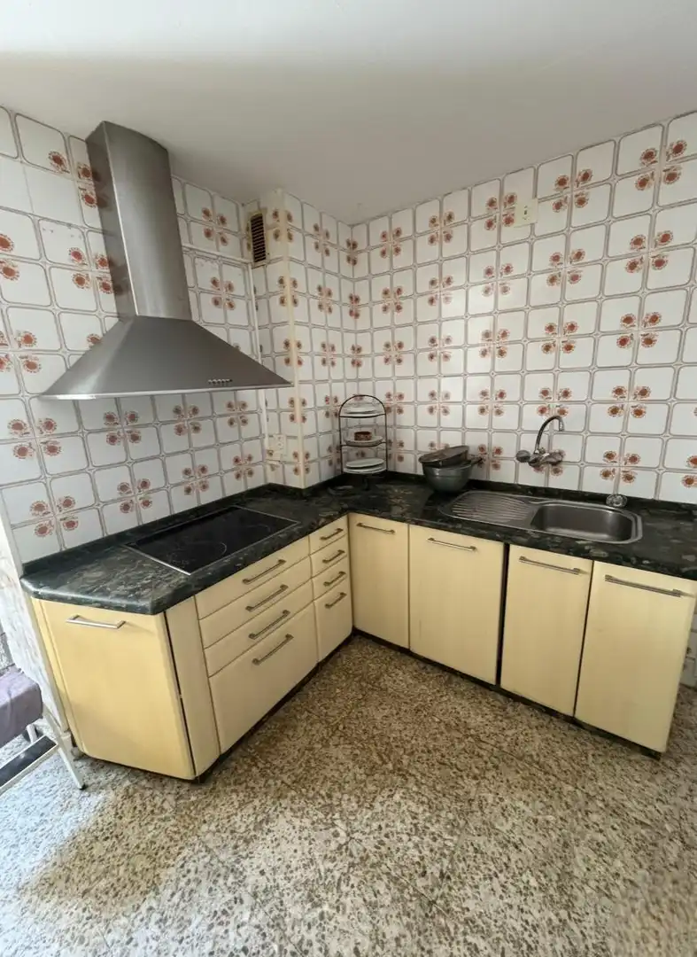 Piso en venta en Calle Calle Benito Cellier, Hornos Púnicos