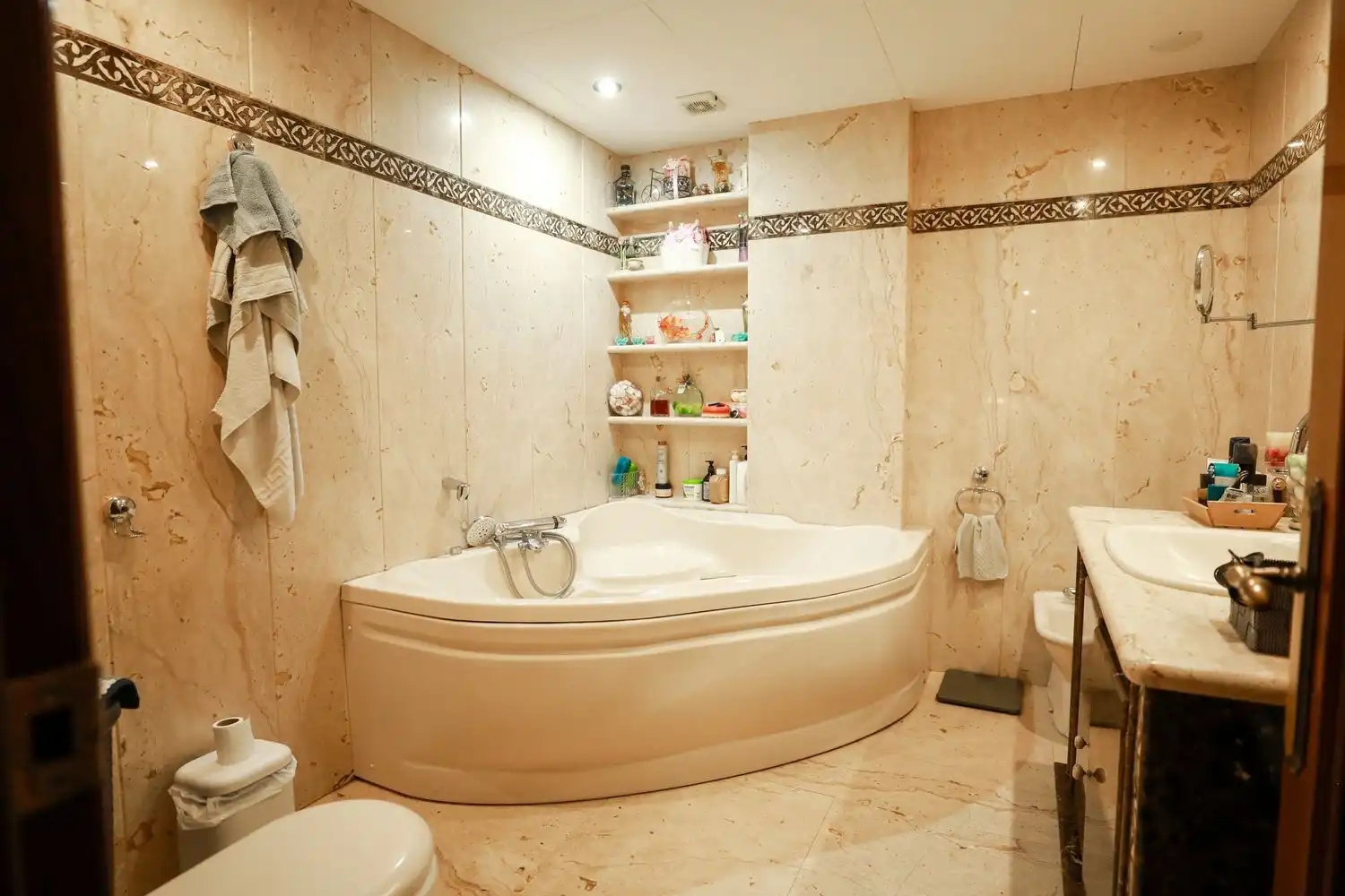 Baño de Casa o chalet en venta en Pizarra con Aire acondicionado, Calefacción y Jardín privado