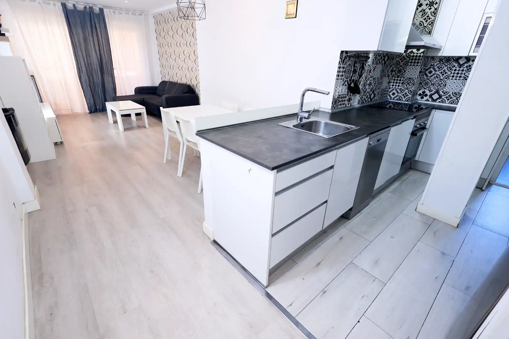 Kitchen of Flat for sale in Mejorada del Campo  with Heating, Storage room and Furnished