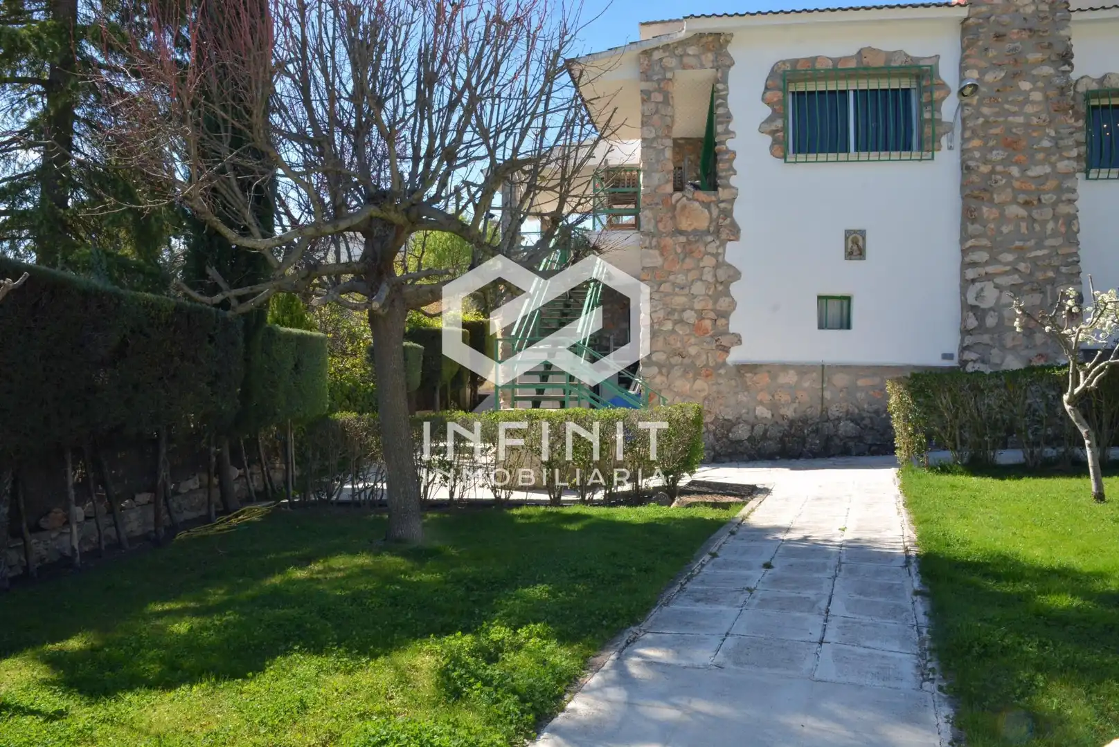 Vista exterior de Casa o chalet en venta en Carabaña con Calefacción, Jardín privado y Terraza