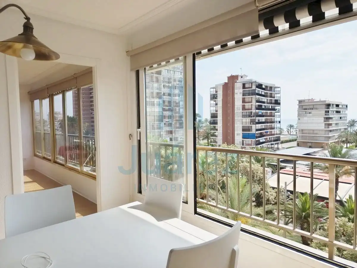 Habitación de Piso de alquiler en Alicante / Alacant con Aire acondicionado, Calefacción y Parquet