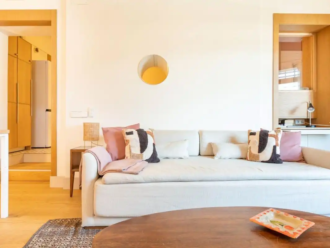 Planta baja en venta en P.º del Rey, Argüelles