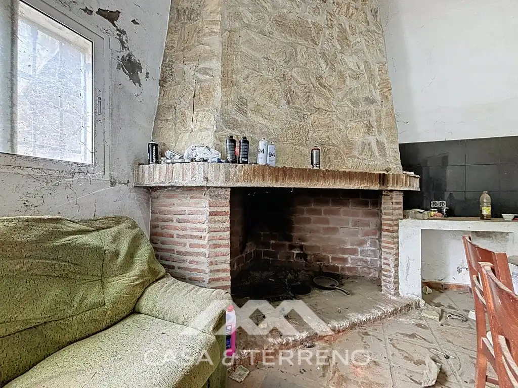 Wohnzimmer von Fabrikhallen zum Verkauf in Arenas
