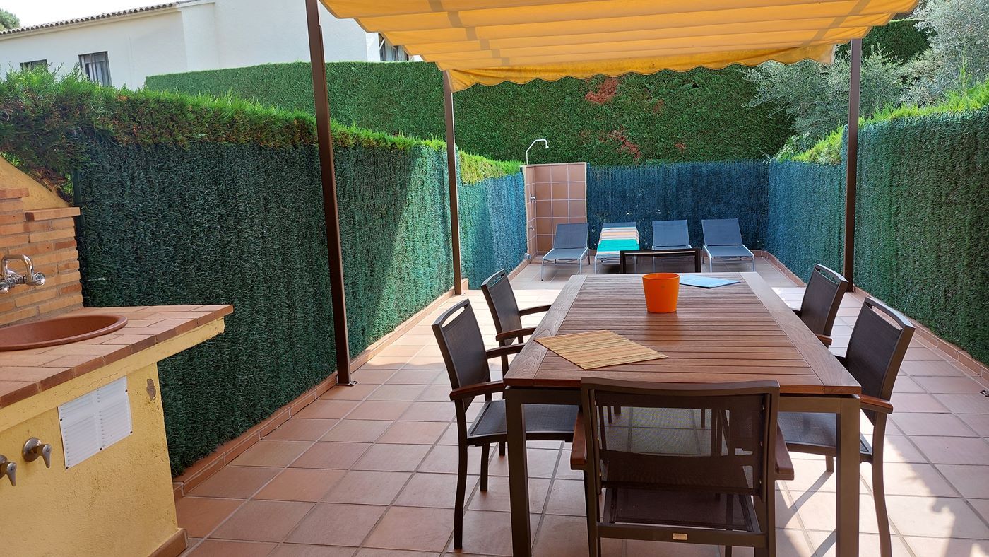 Terrace of House or chalet for sale in L'Estartit  with Air Conditioner, Heating and Private garden