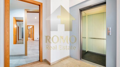 Foto 3 de Piso en venta en Avinguda de Mossèn Jacint Verdaguer, Santa Perpètua de Mogoda, Barcelona