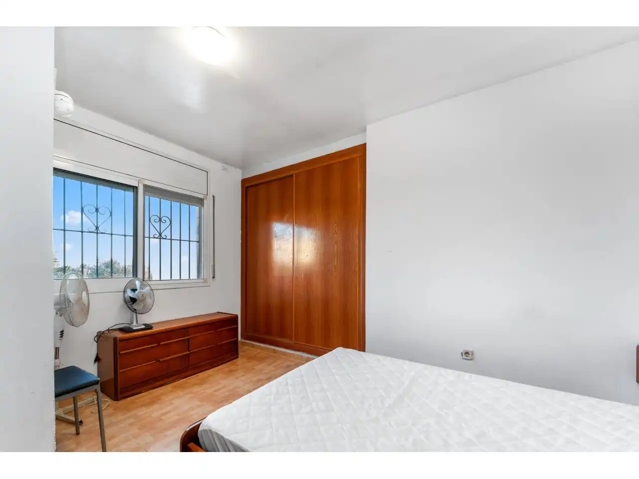 Dormitori de Casa o xalet en venda en Vilanova i la Geltrú amb Aire condicionat i Jardí privat