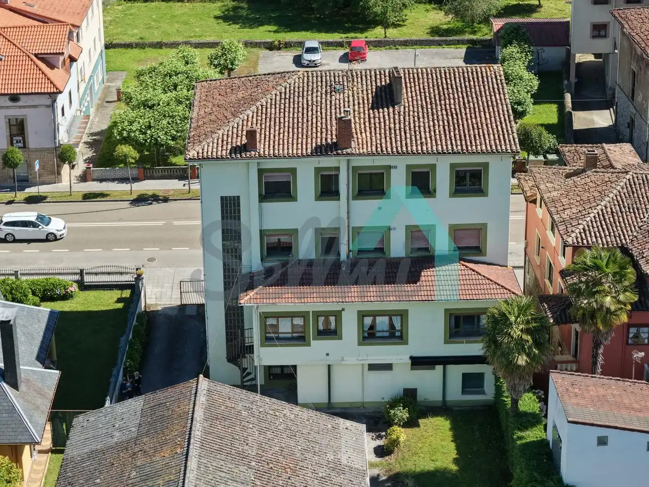Vista exterior de Edifici en venda en Piloña