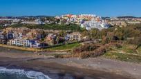 Vista exterior de Apartament en venda en Casares amb Aire condicionat, Calefacció i Terrassa