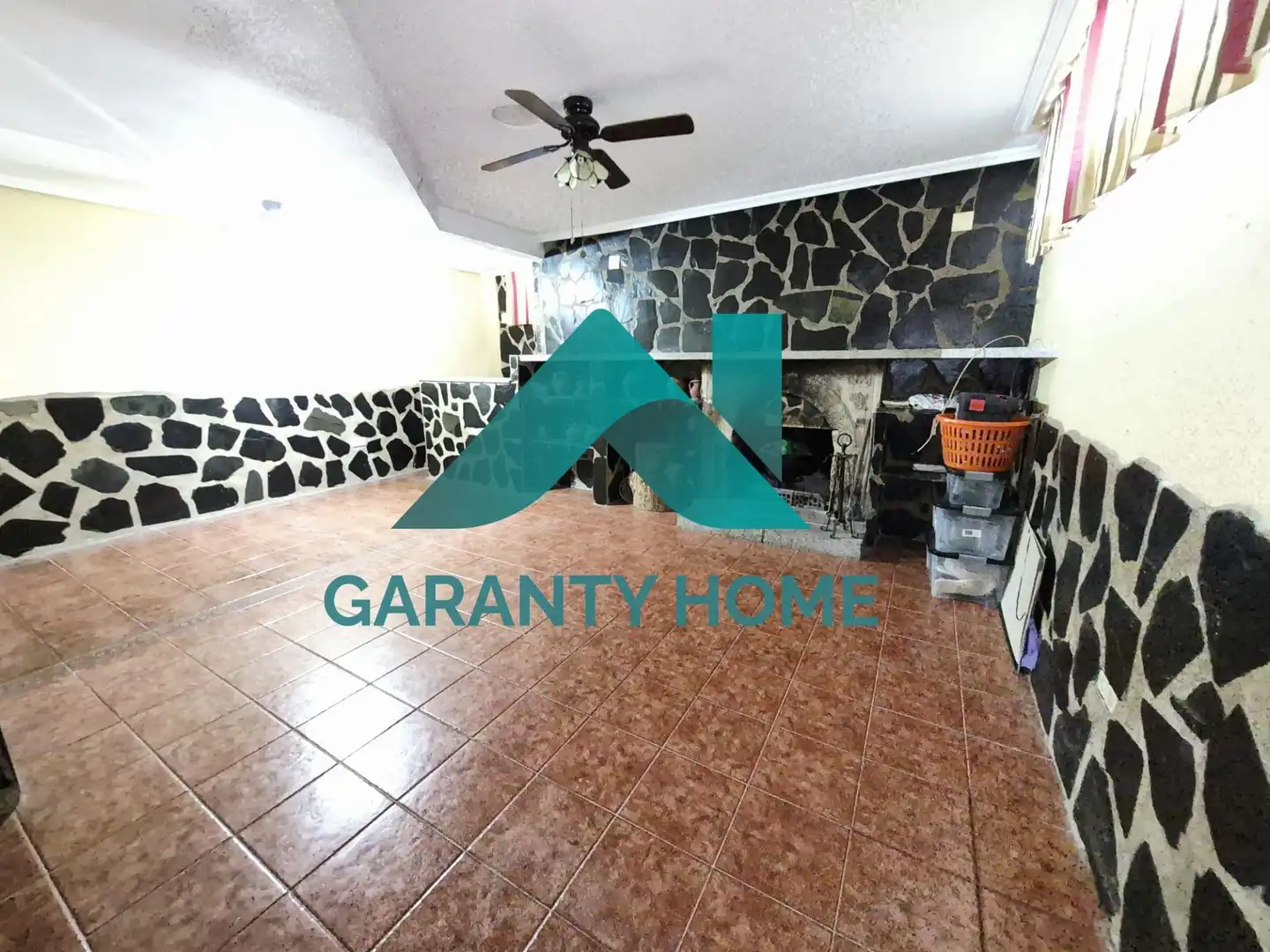 Houses for sale in Cáceres  with Air Conditioner, Heating and Private garden