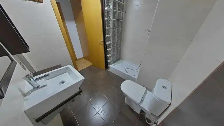 Bathroom of Study for sale in Barcelona