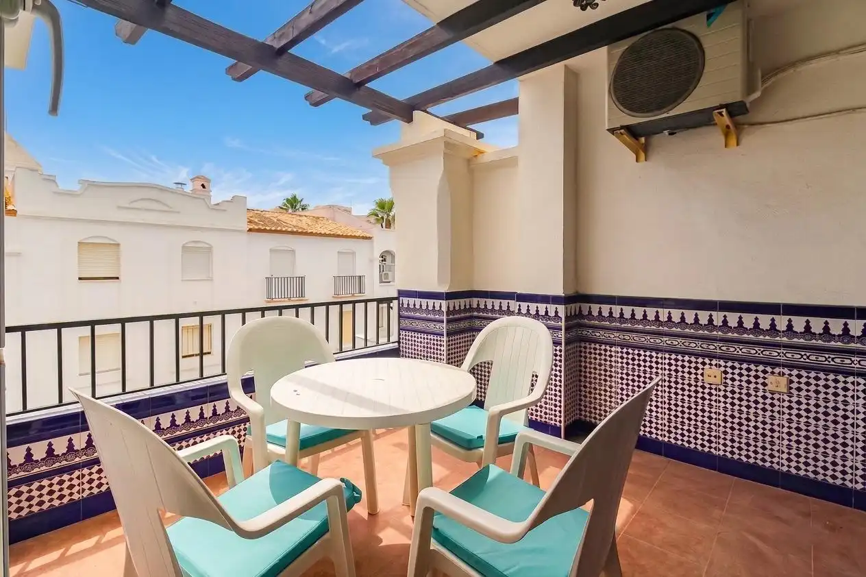 Terraza de Piso en venta en Motril con Terraza y Piscina comunitaria