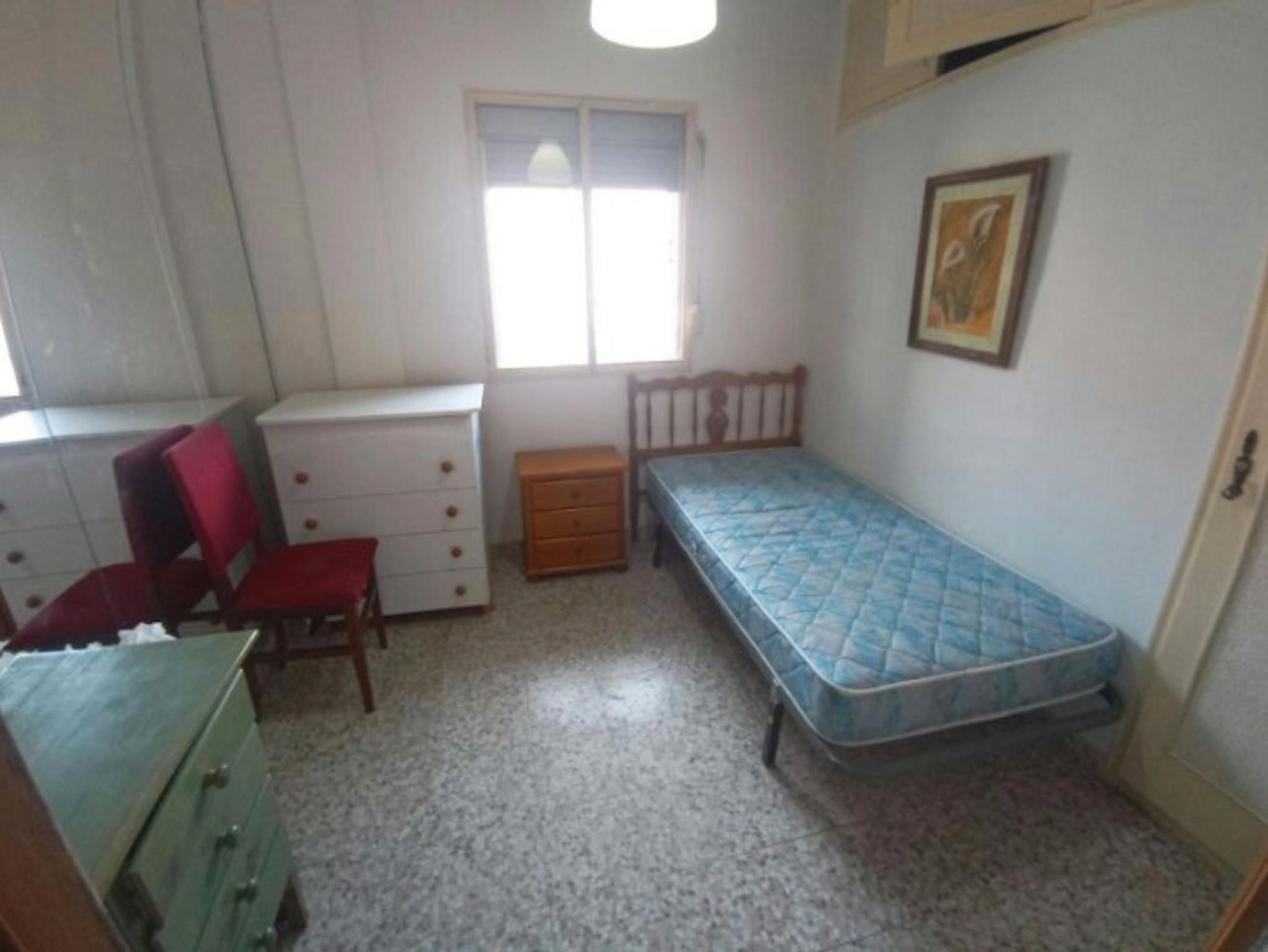 Dormitori de Pis de lloguer en Alcorcón amb Calefacció, Moblat i Balcó