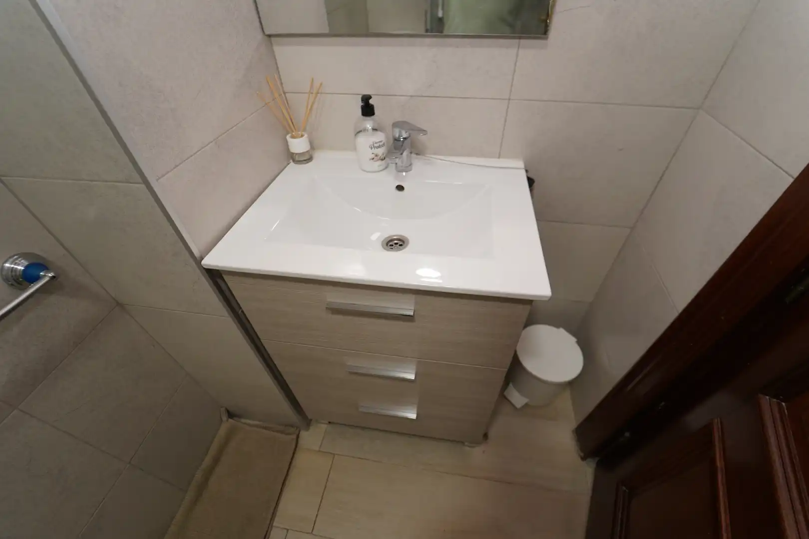 Badezimmer von Wohnung zur Miete in Granada mit Heizung, Möbliert und Ofen