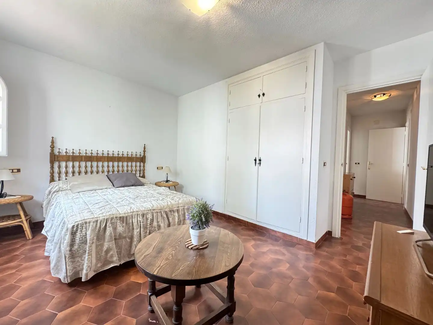 Dormitori de Apartament en venda en Torrox amb Terrassa, Moblat i Piscina comunitària