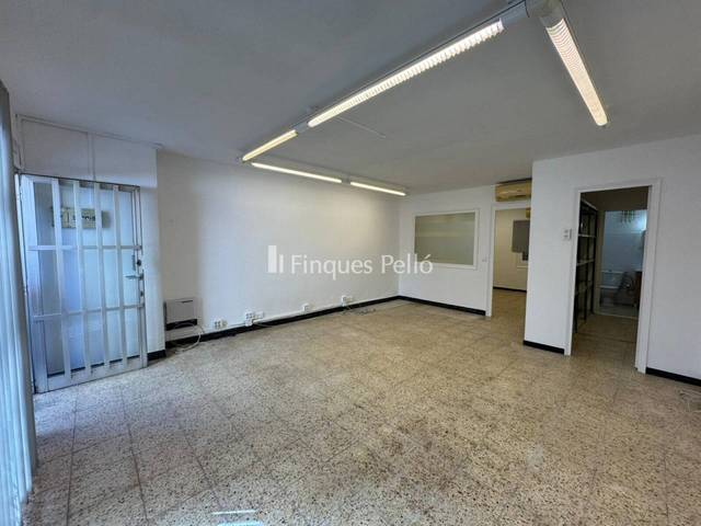 Local comercial en Alquiler en Calle Tarragona en Vilartagues - Tueda de Dalt
