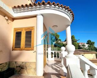 Vista exterior de Casa o xalet en venda en Real de Gandia amb Aire condicionat, Terrassa i Balcó