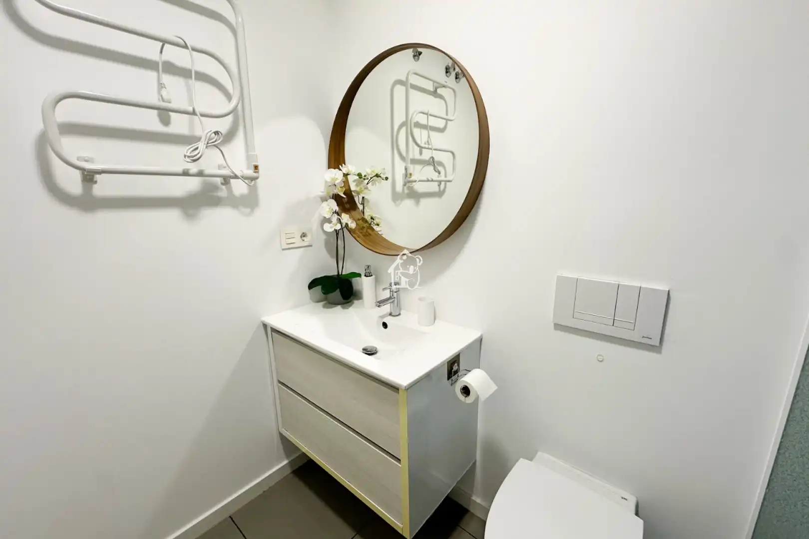 Bany de Apartament de lloguer en Pilar de la Horadada amb Aire condicionat, Terrassa i Piscina