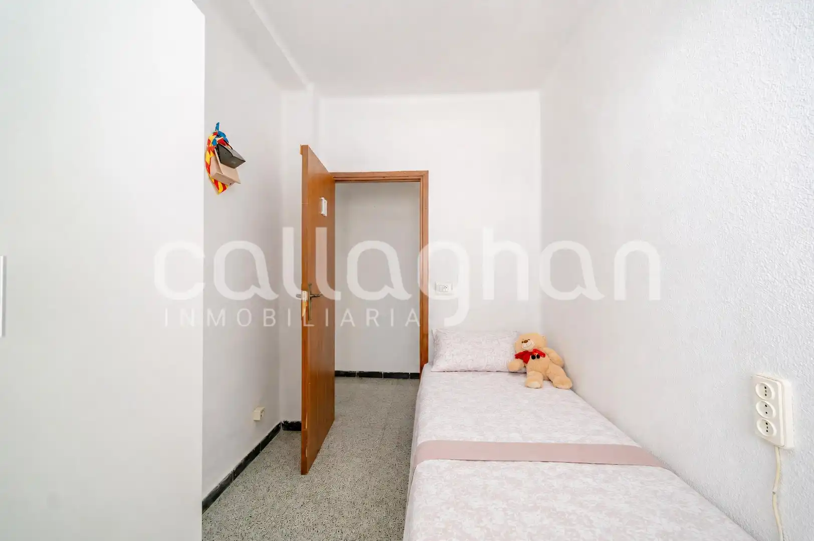 Wohnung zum Verkauf in Valencia mit Möbliert und Balkon