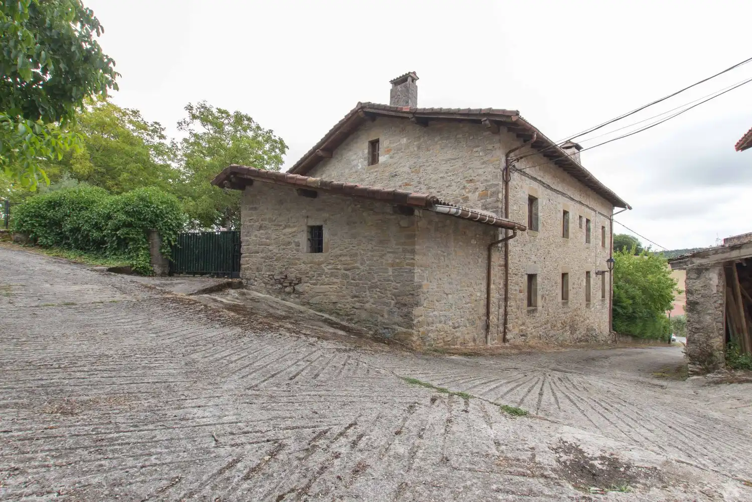 Vista exterior de Casa o chalet en venta en Atetz con Calefacción, Terraza y Amueblado