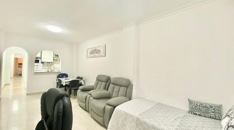 Foto 3 de Apartament de lloguer a Avenida Habaneras - Curva de Palangre, Torrevieja