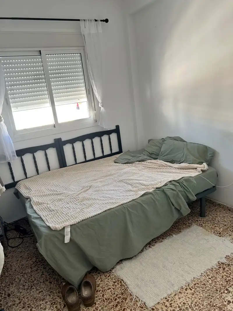 Habitación de Ático en venta en Gandia con Aire acondicionado, Terraza y Amueblado