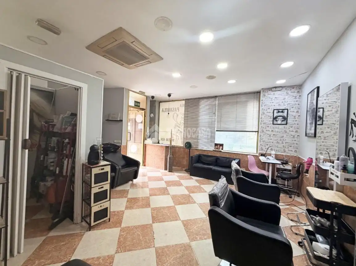 Local comercial en venda a Villaverde, imagen 3