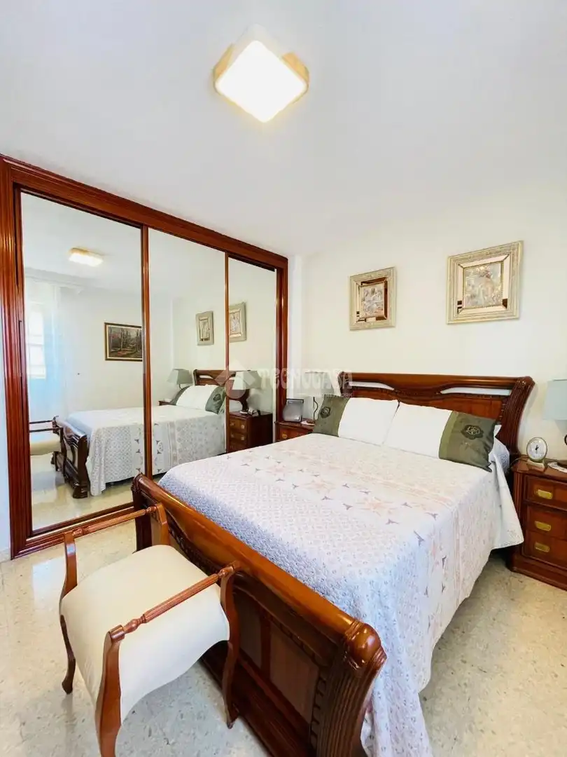 Habitación de Piso en venta en Fuengirola con Terraza