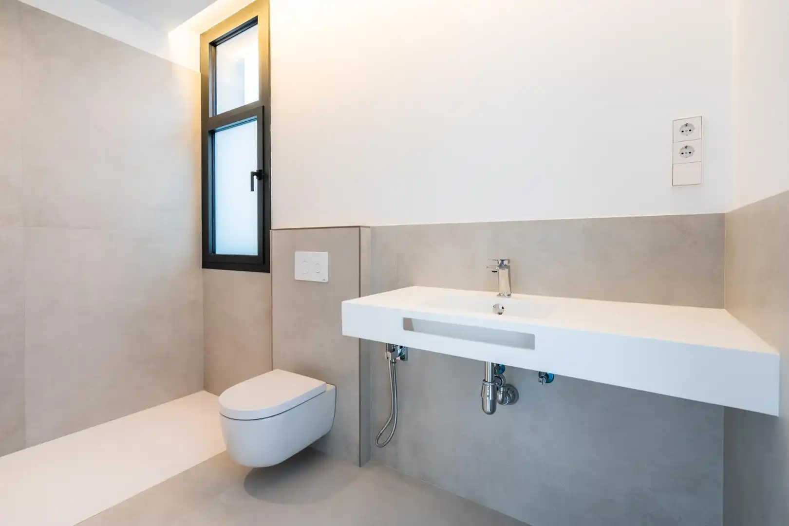 Bany de Casa o xalet en venda en Las Rozas de Madrid amb Calefacció, Jardí privat i Terrassa
