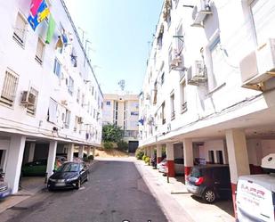 Vista exterior de Pis en venda en Tomares amb Calefacció