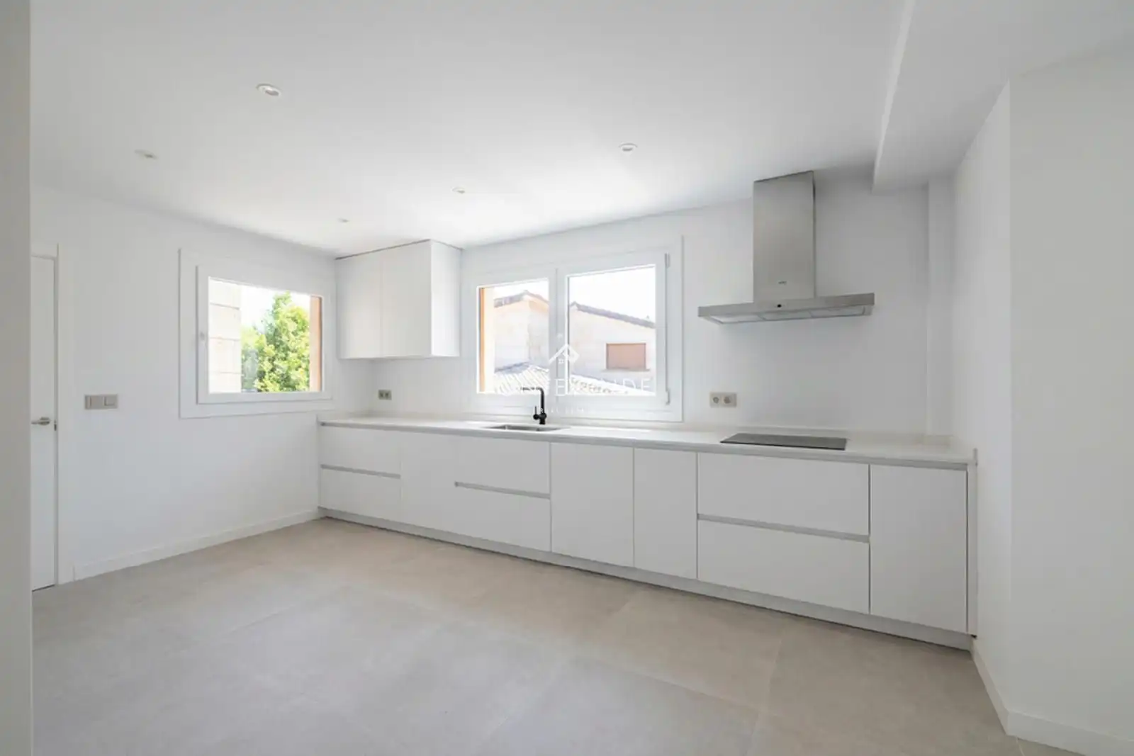 Kitchen of Houses for sale in Sanxenxo  with Private garden, Parquet flooring and Terrace