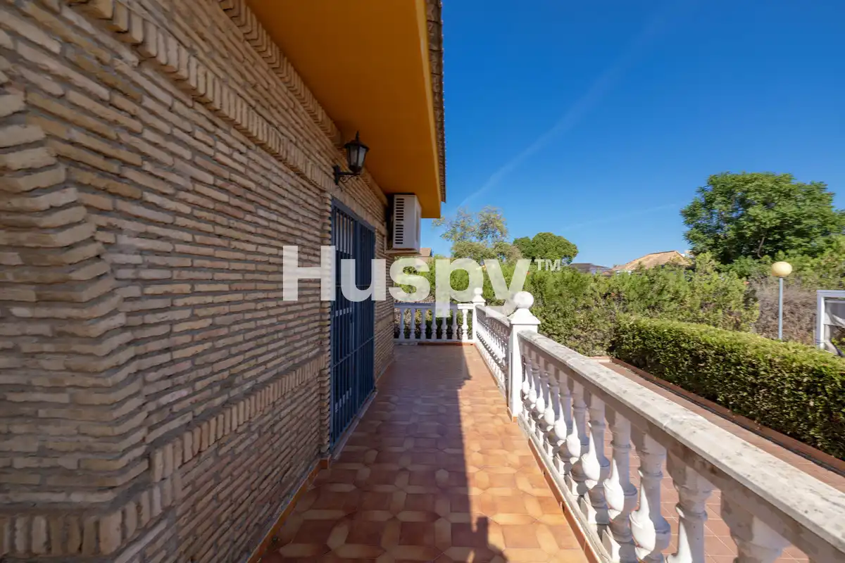 Chalet con terraza en venta en Calle Carlos Cano, imagen 45