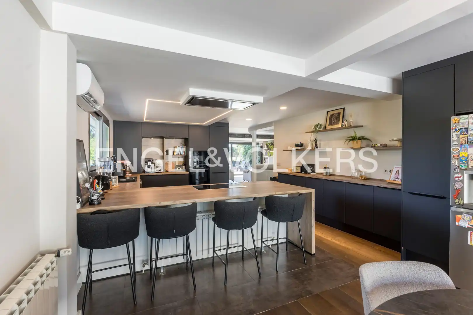 Cocina de Casa o chalet en venta en Paracuellos de Jarama con Aire acondicionado, Calefacción y Jardín privado