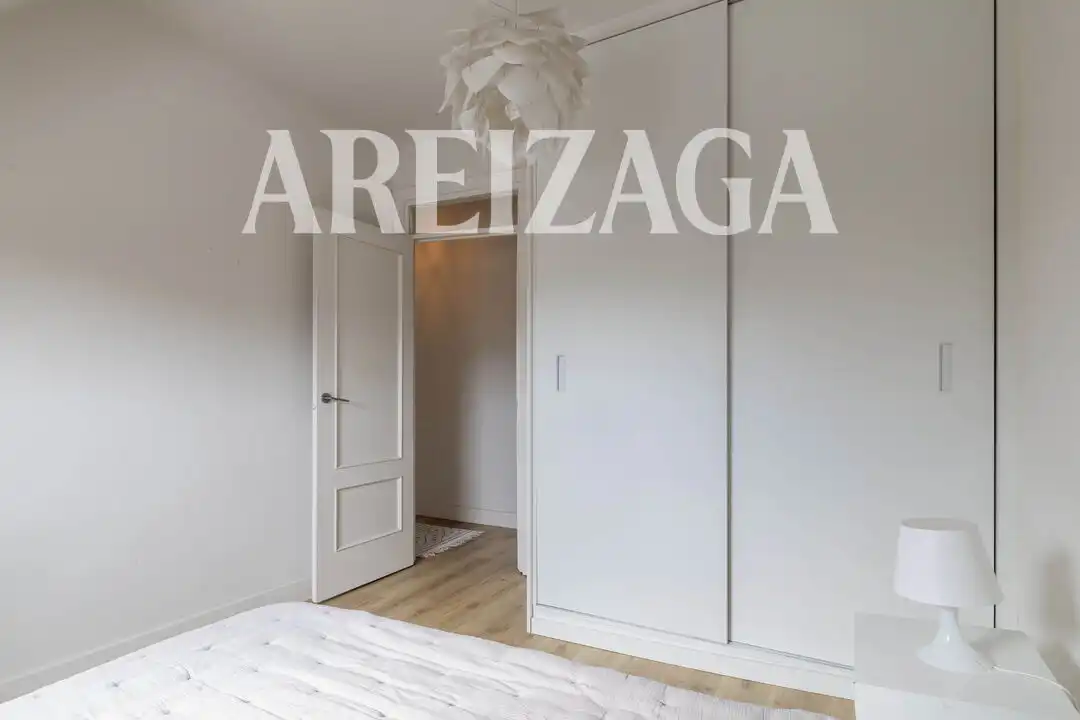 Habitación de Ático en venta en Donostia - San Sebastián  con Calefacción y Amueblado