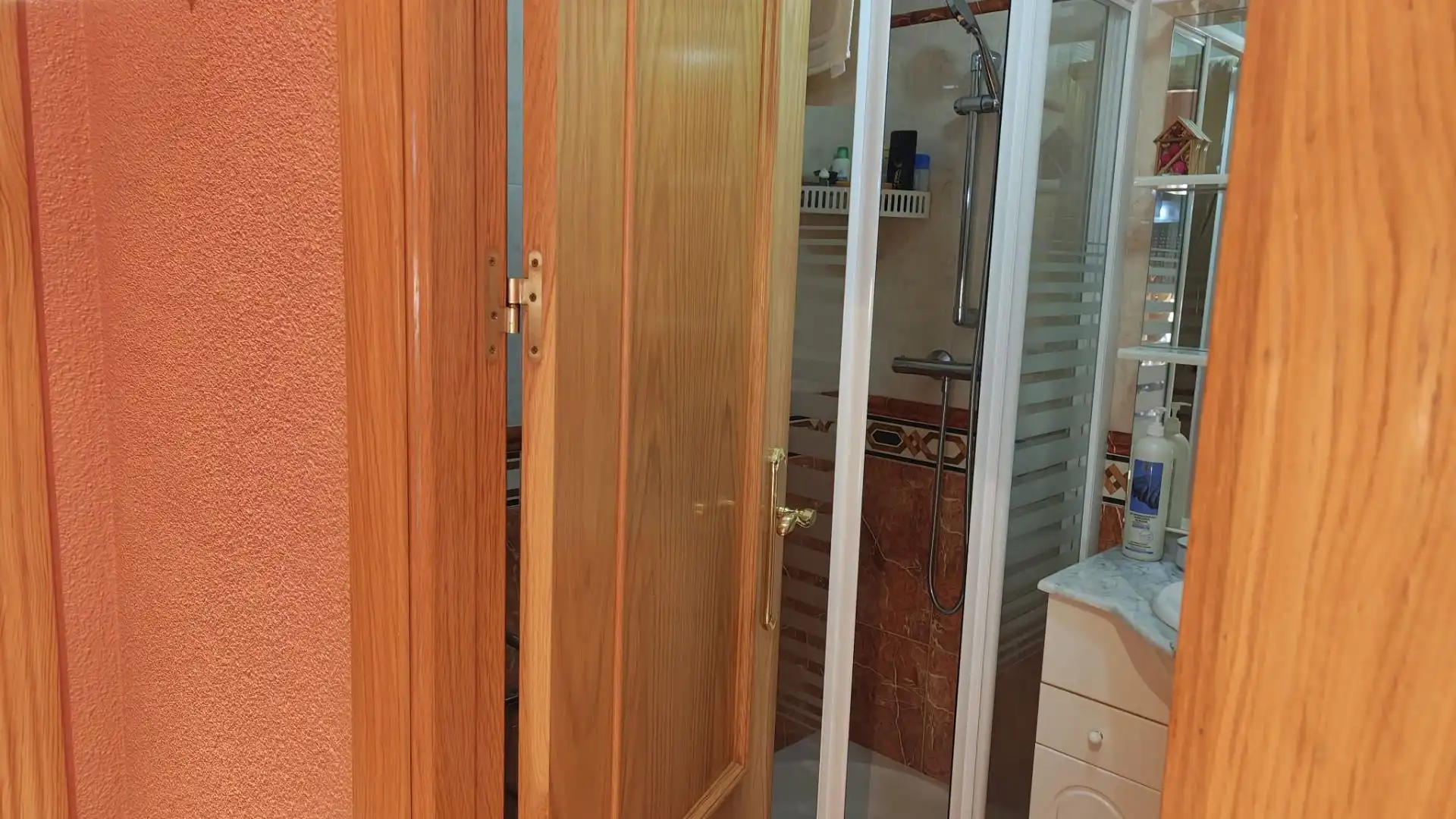 Baño de Piso en venta en Argamasilla de Calatrava con Aire acondicionado, Calefacción y Terraza