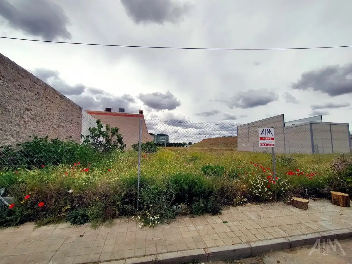 Terrenys i solars en venda a Calvario