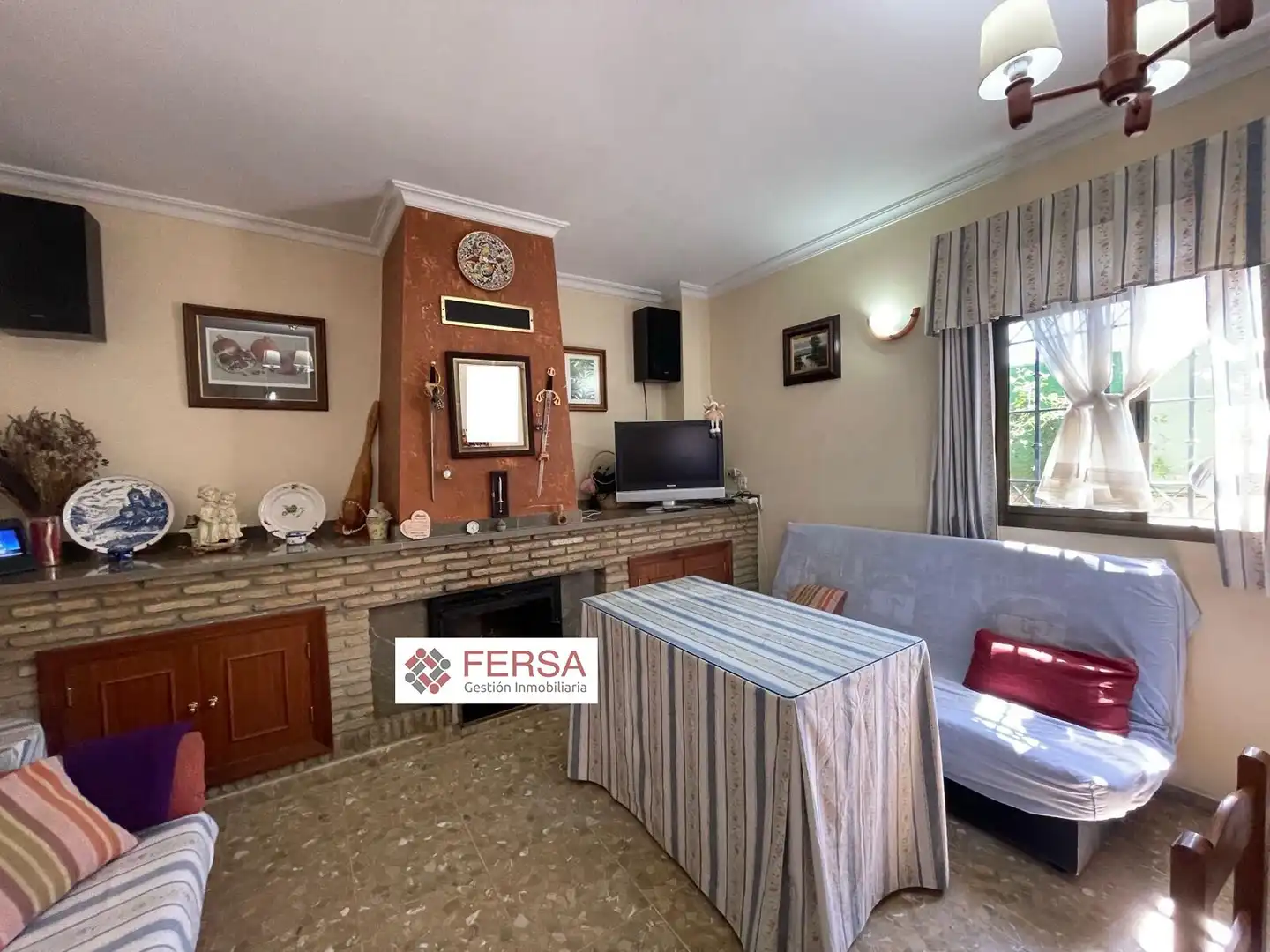 Sala d'estar de Casa o xalet en venda en El Puerto de Santa María amb Aire condicionat, Calefacció i Jardí privat