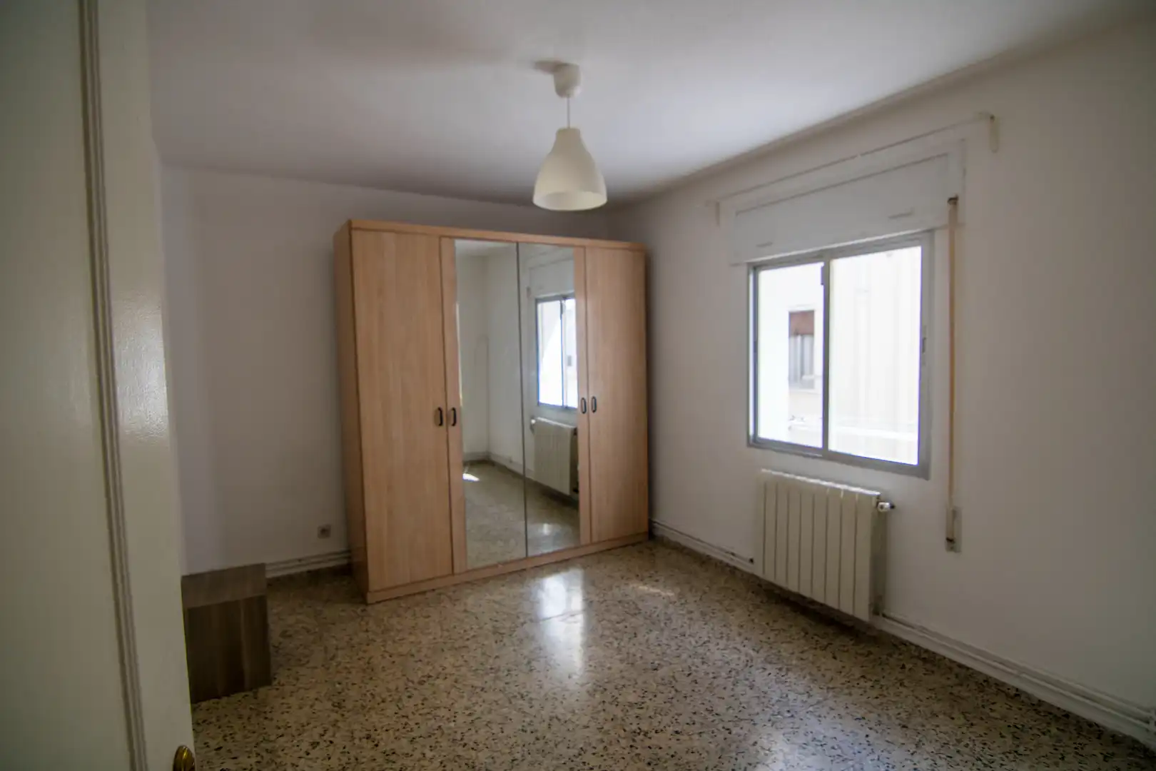 Bedroom of Flat for sale in Madrid  with Terrace, Washing machine and Alarm